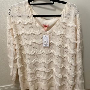 “Ruffle” patterned off white sweater. Size 1XL with tags!